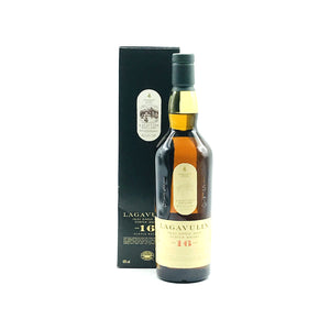 
            
                Load image into Gallery viewer, Lagavulin 16 Year Old
            
        